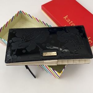 Kate spade floral wallet stacy in black